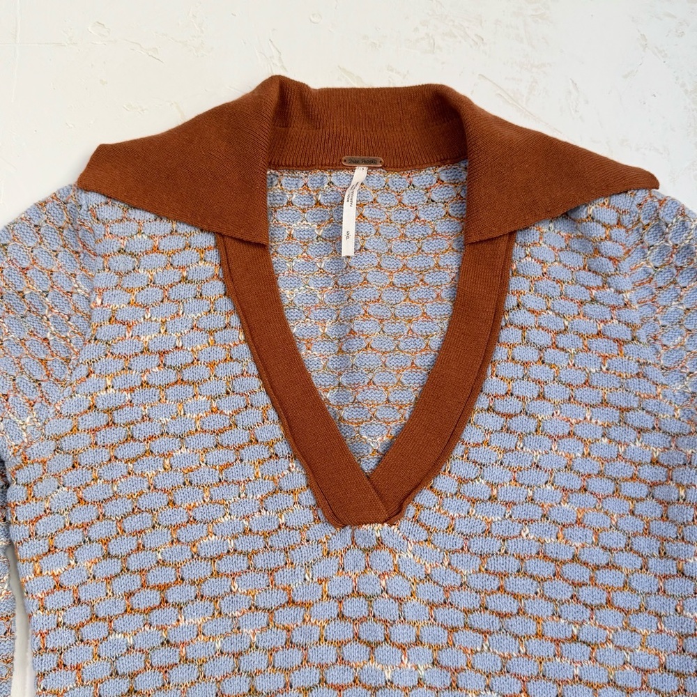 Free People V-Neck Sweater in Blue and Rust Size S - Picture 11 of 12